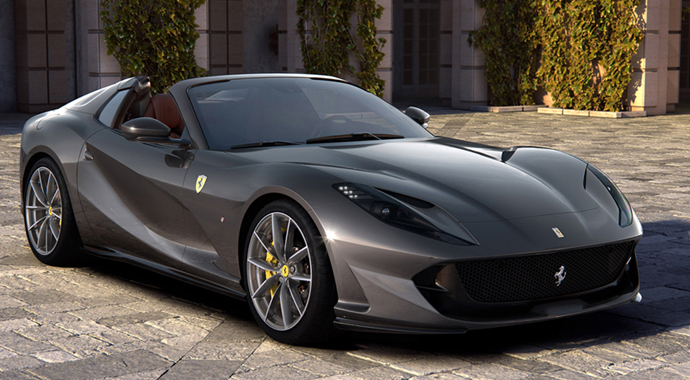 800 HP’lik Ferrari