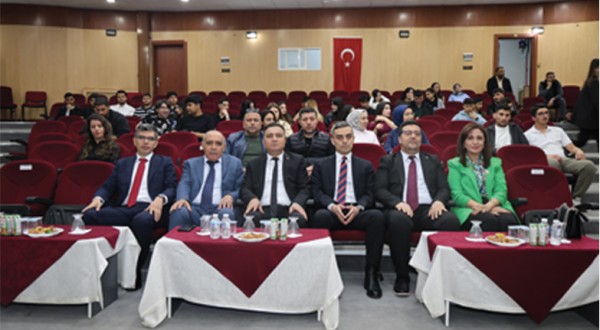 Geleceği inşa ediyorlar